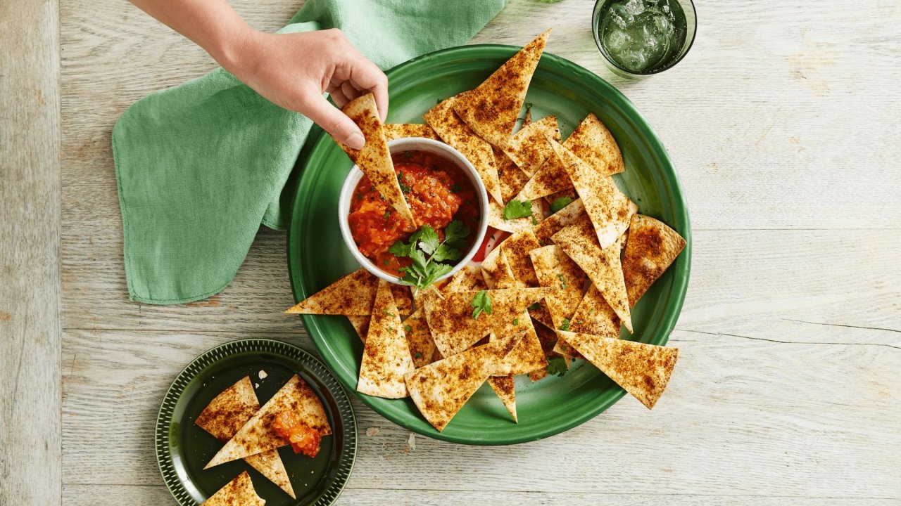 Cajun Baked Crisps with Charred Tomato Salsa Image